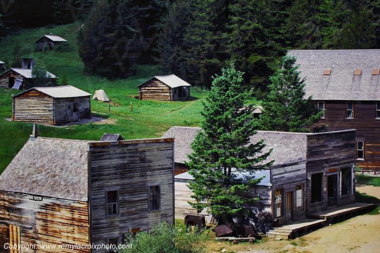 Garnet Ghost-Town Rocky Mountains Montana USA www.remylacroixphoto.com #garnet #montana #ghosttown