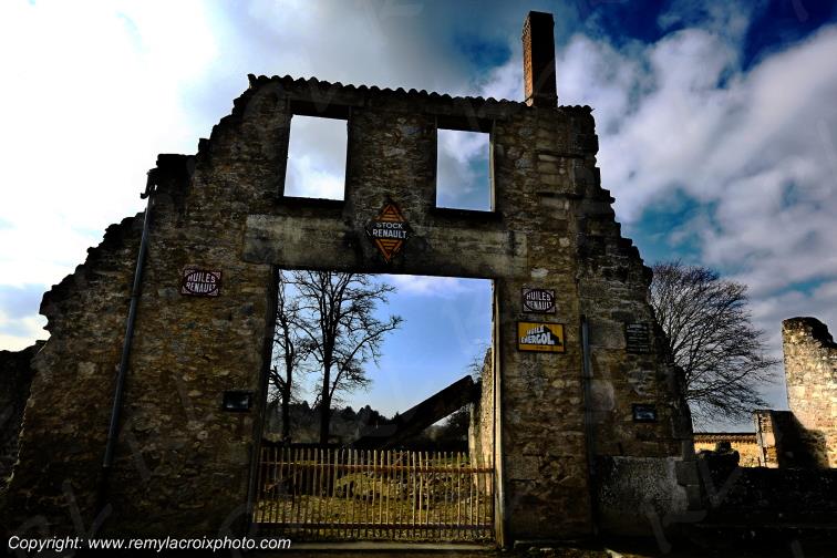 Village martyr de Oradour sur Glane le Garage Haute-Vienne France