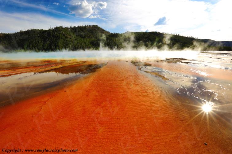 Grand Prismatic Spring Yellowstone National Park Wyoming USA www.remylacroixphoto.com