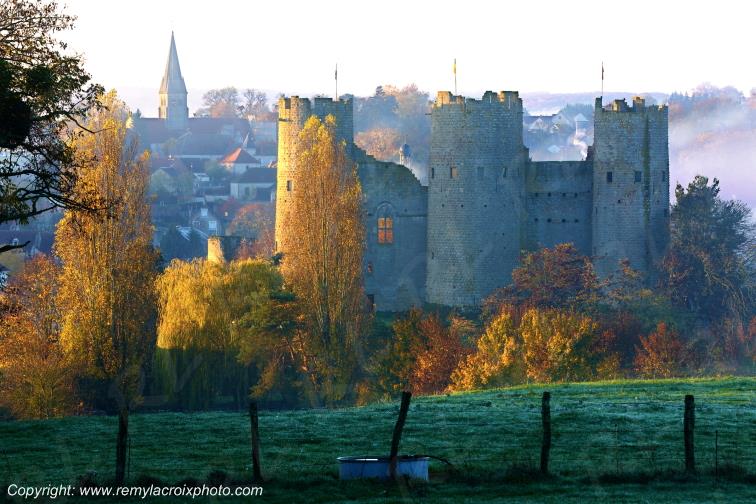 Bourbon l'Archambault ch�teau Allier Auvergne France