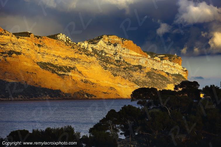 Cap Canaille Calanque de Port-Miou Cassis Bouches du Rh�ne Provence Alpes C�te d'Azur France www.remylacroixphoto.com