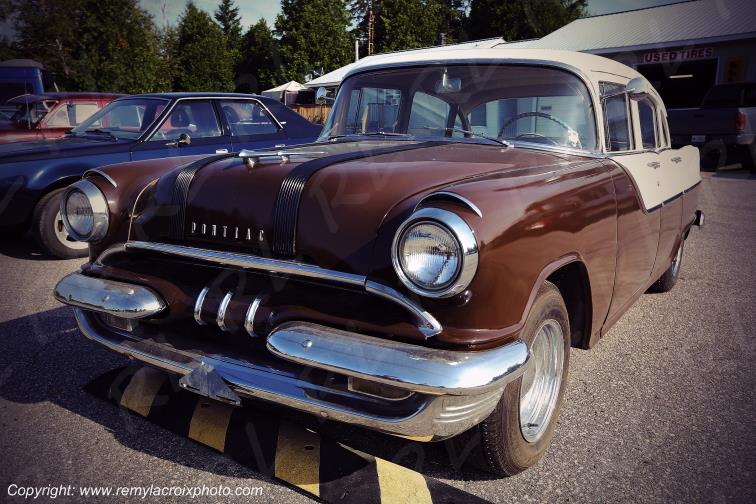 Pontiac Chieftain 1955 Sturgeon Falls Ontario Canada