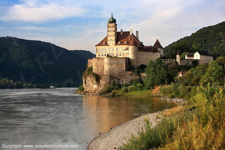 Danube River Sch�nbuhel Ch�teau Castle Autriche Austria Europe Europ www.remylacroixphoto.com