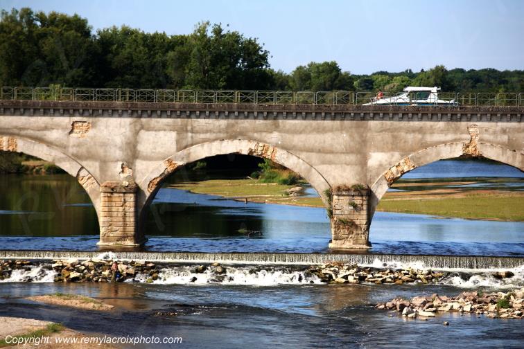 Pont canal du Guetin canal lat�ral Loire Cher Berry Centre Val de Loire France