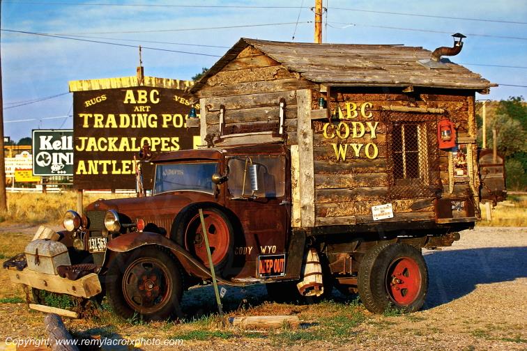 Cody old camper van Wyoming USA www.remylacroixphoto.com