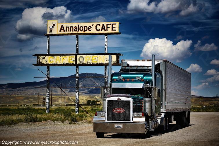 Annalope Cafe Truck Stop Lamont Rocky Mountains Wyoming USA www.remylacroixphoto.com