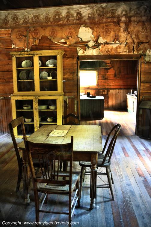 Garnet Ghost-Town Rocky Mountains Montana USA www.remylacroixphoto.com #garnet #montana #ghosttown