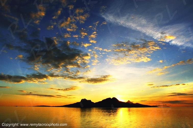 Midnight Sun Landego Island Norv�ge Norway www.remylacroixphoto.com