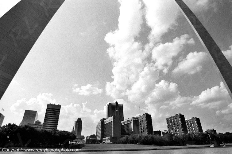 Mississippi River St Louis Gateway Arch Missouri USA www.remylacroixphoto.com
