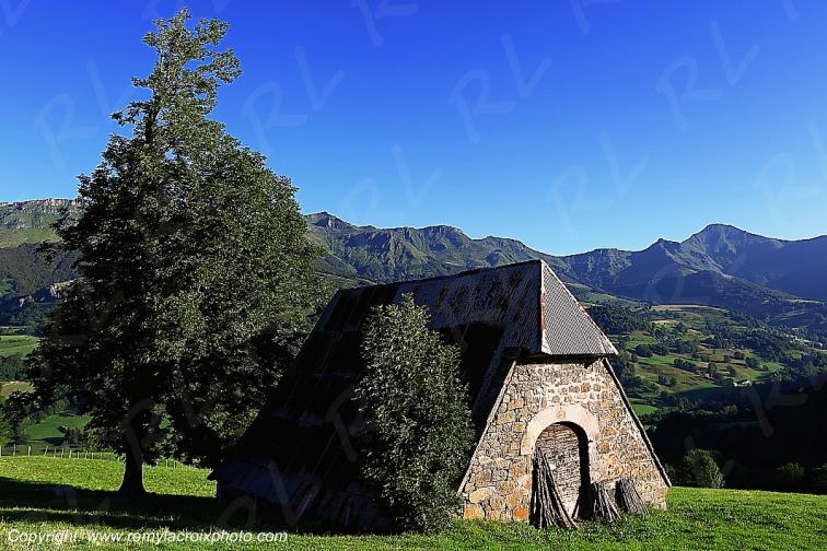 Vall�e de la Jordanne Buron Cantal Auvergne Rh�ne-Alpes France www.remylacroixphoto.com